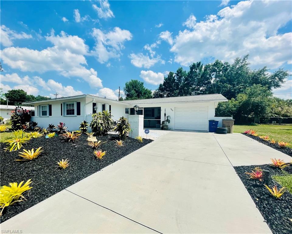 WILLOW LAKE - Residential