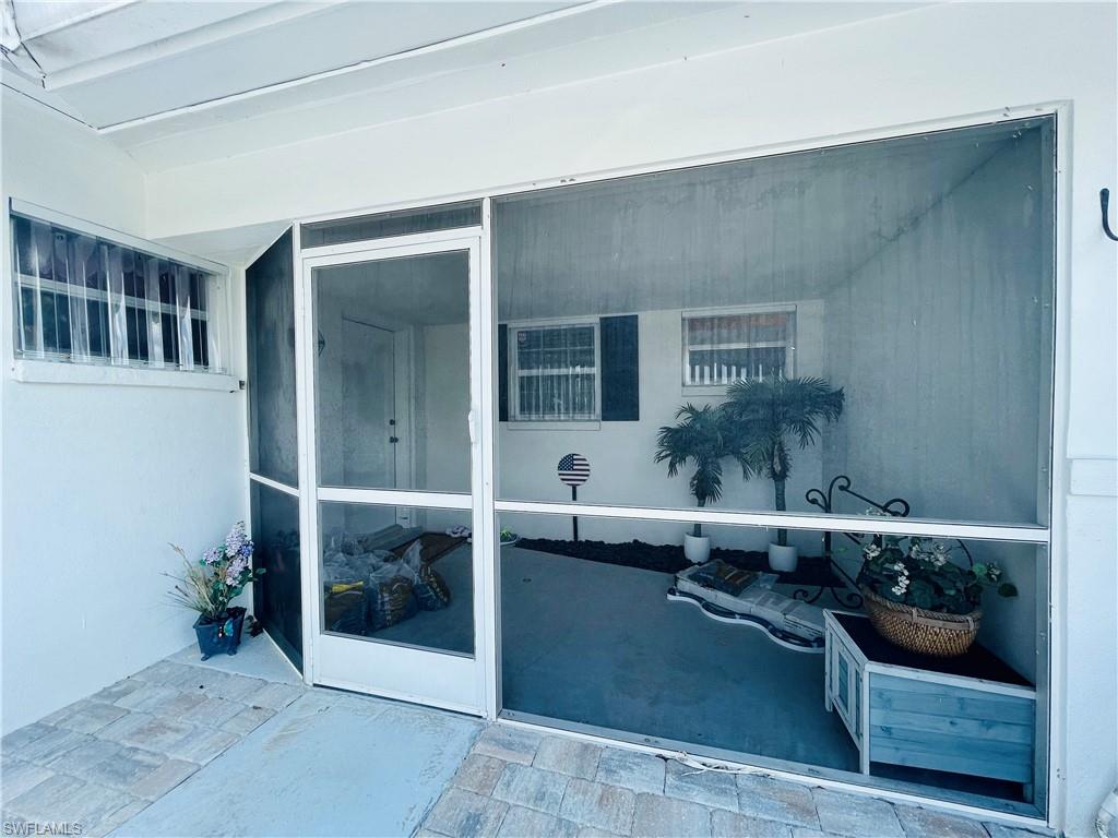 WILLOW LAKE - Residential