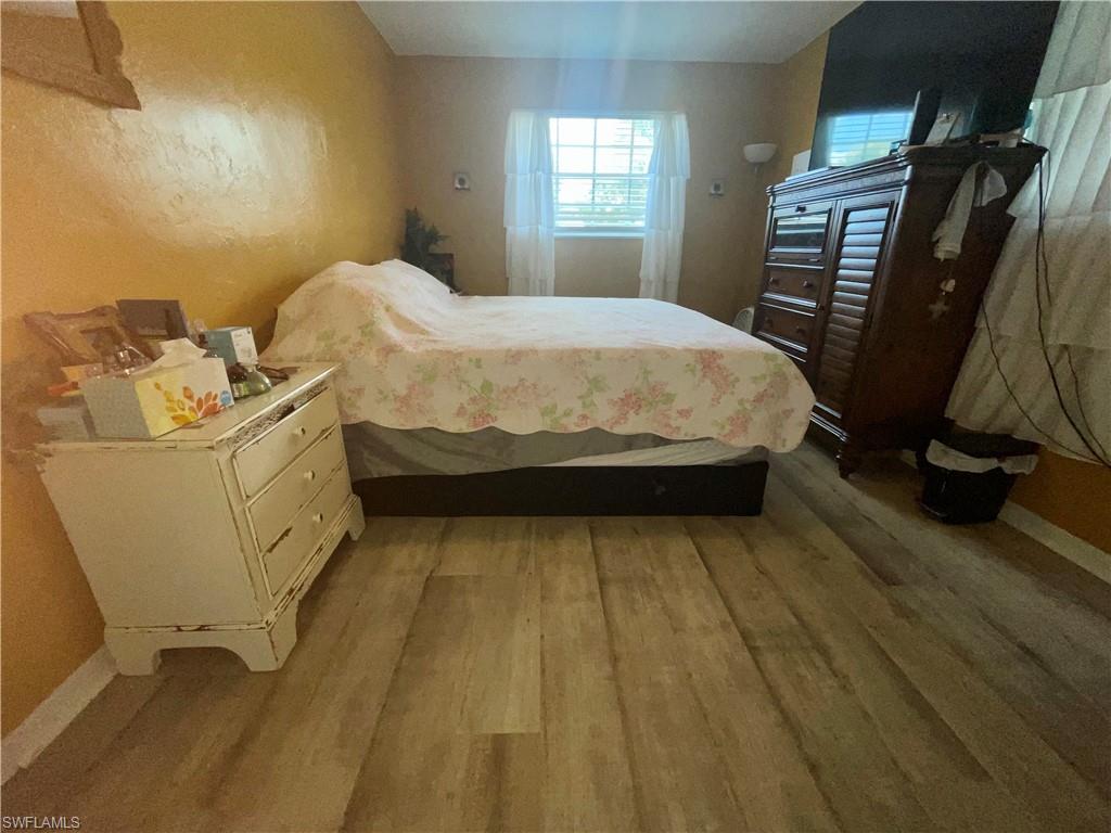 WILLOW LAKE - Residential