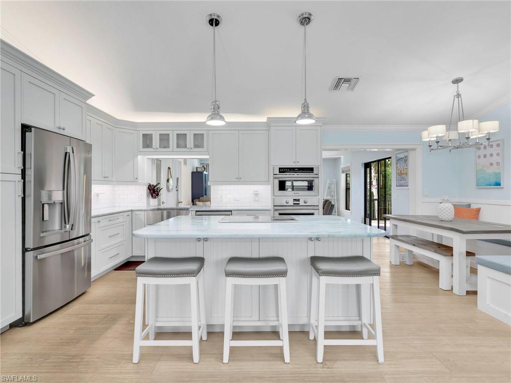 MARCO BEACH - Residential