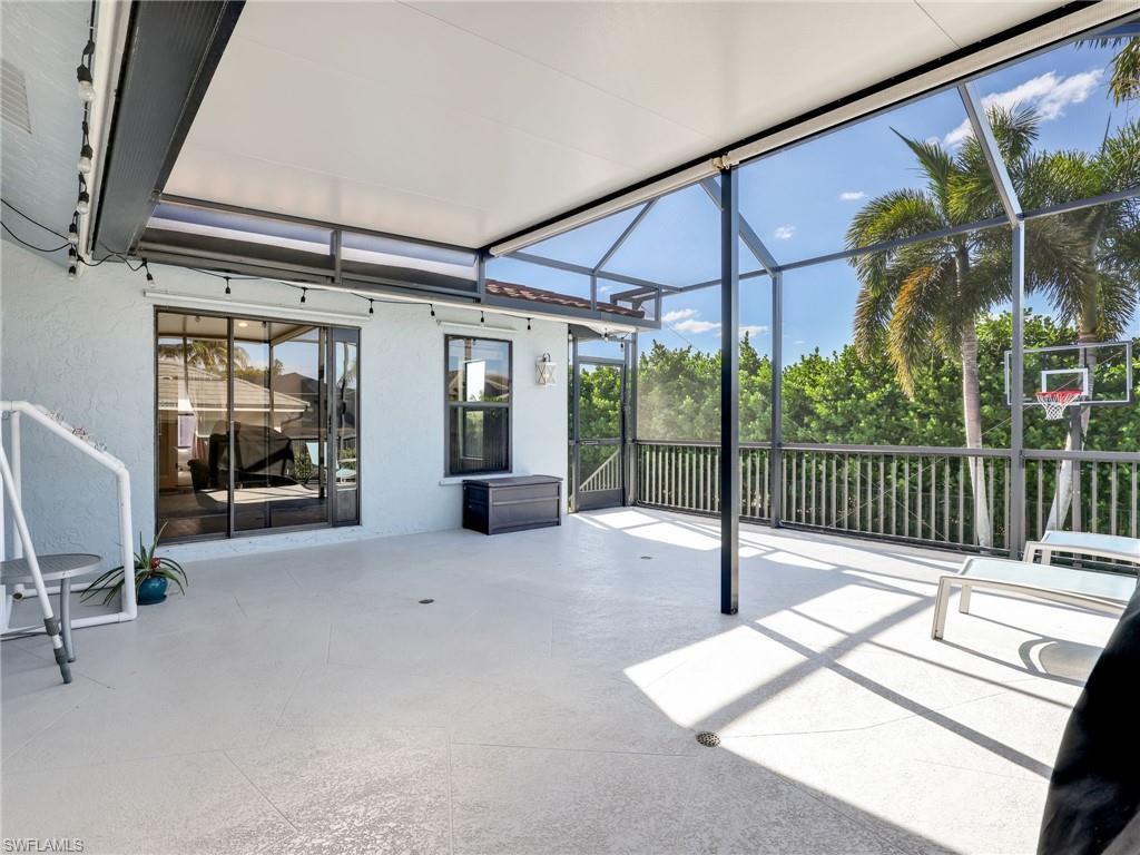 MARCO BEACH - Residential