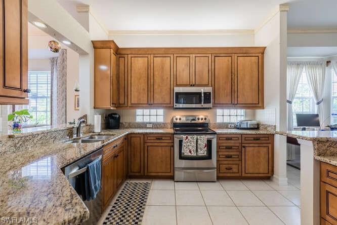 BREAKWATER - Residential