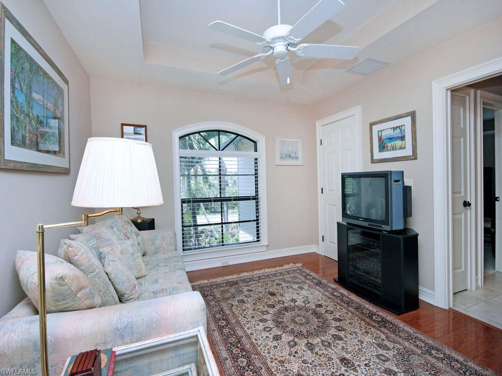 SANIBEL BAYOUS - Residential