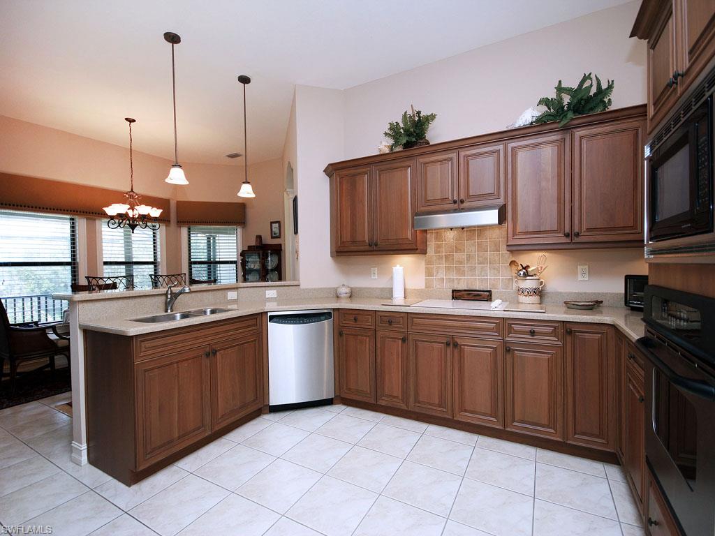 SANIBEL BAYOUS - Residential