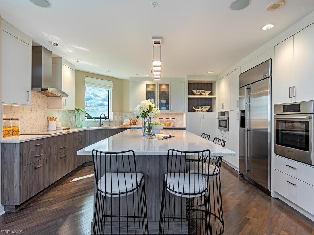 7575 Pelican Bay BLVD 608