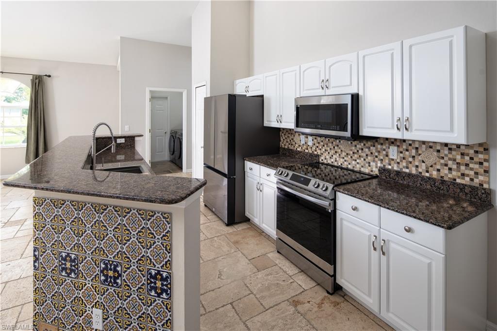 SPRING LAKES - Residential