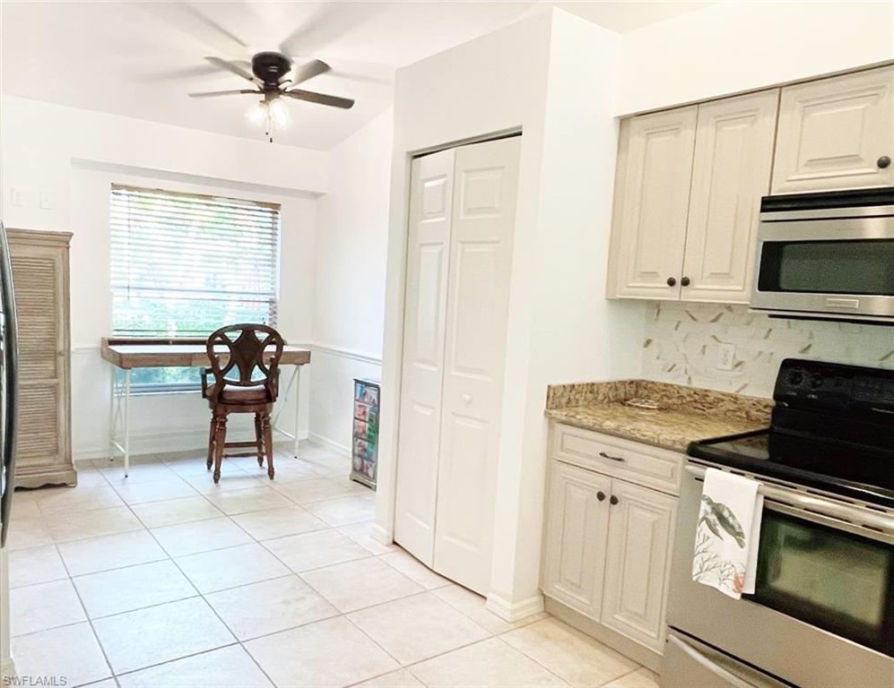 CROWN POINTE VILLAS - Residential