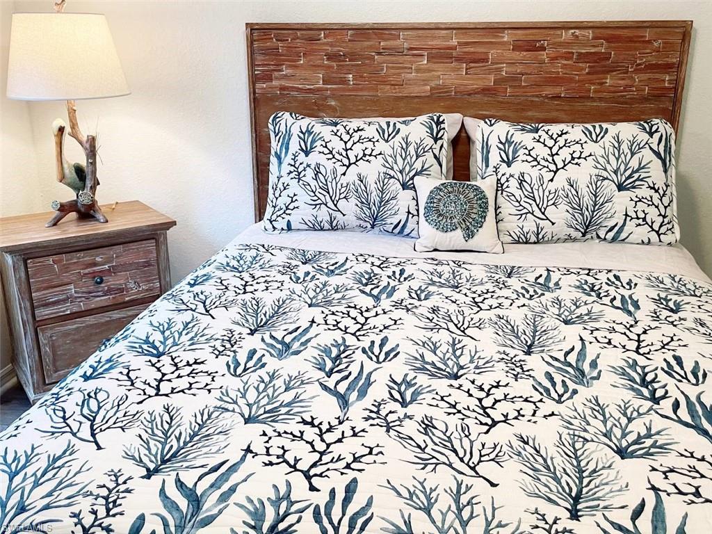 CROWN POINTE VILLAS - Residential