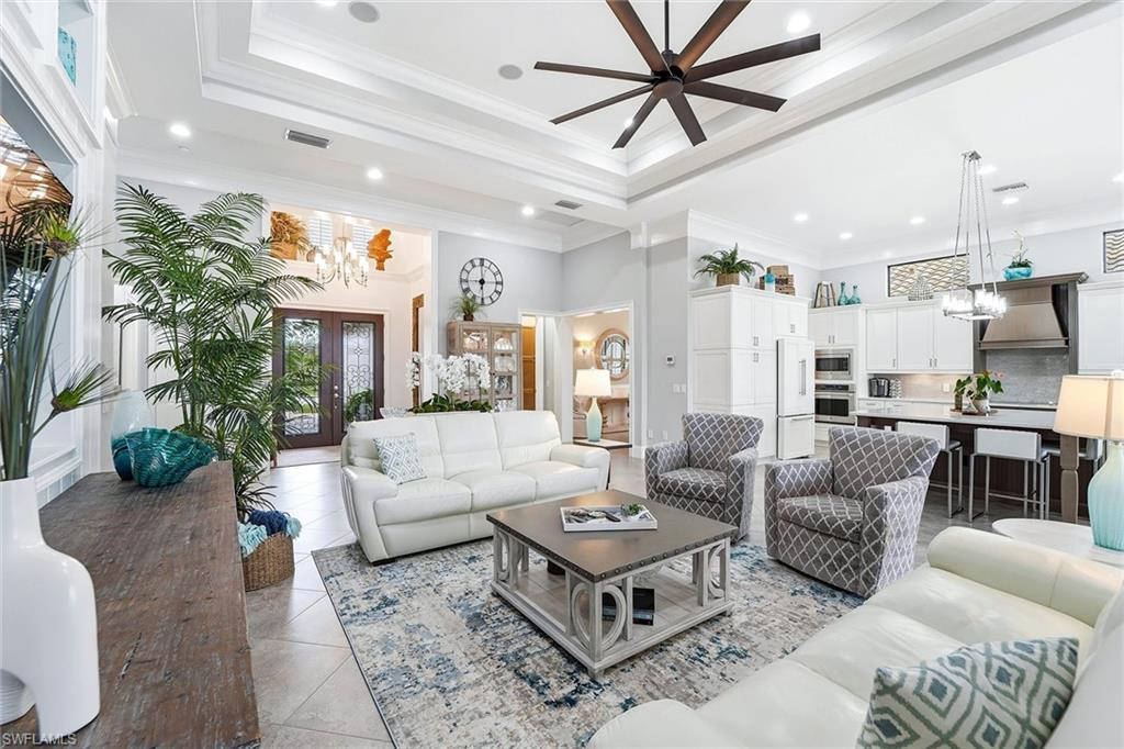 TWIN EAGLES - Residential