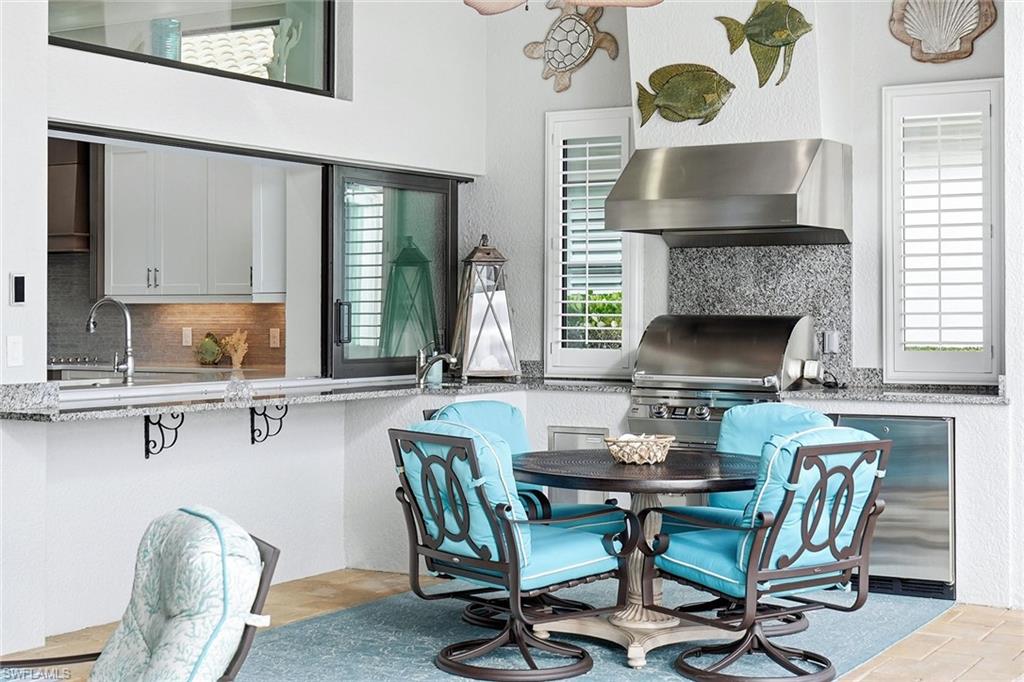 TWIN EAGLES - Residential