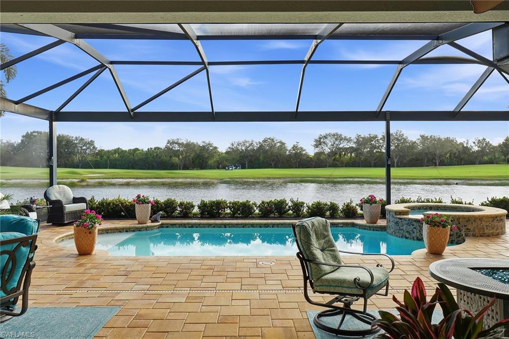 TWIN EAGLES - Residential