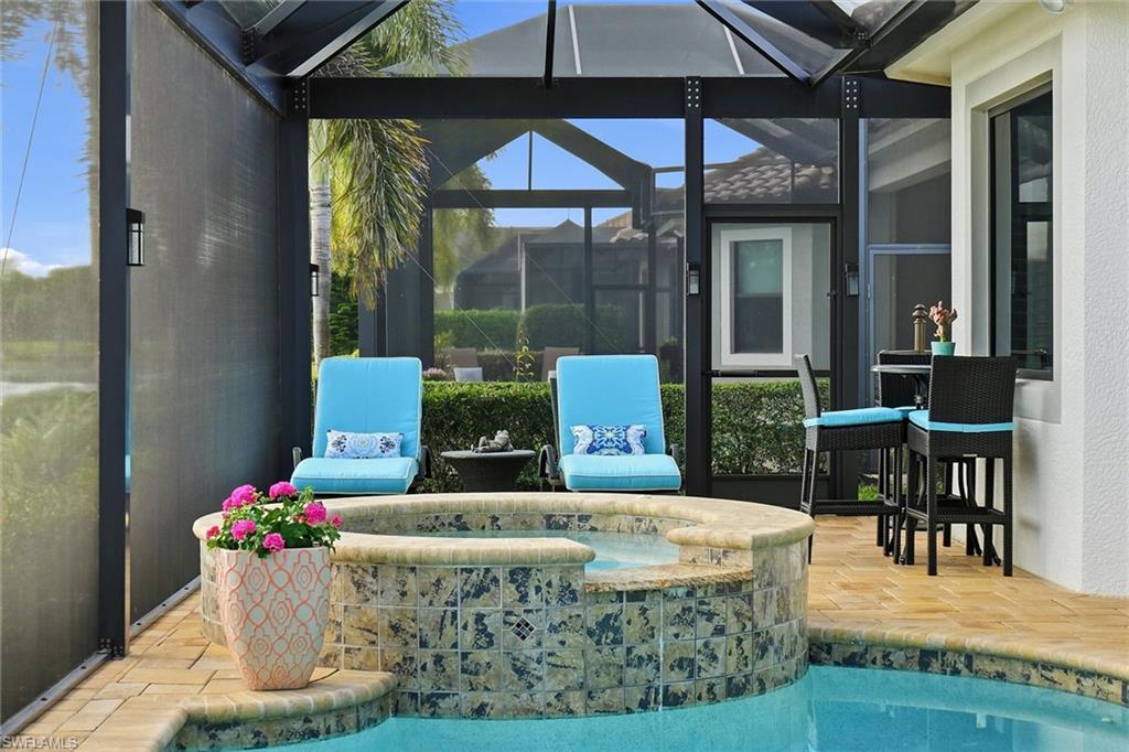 TWIN EAGLES - Residential