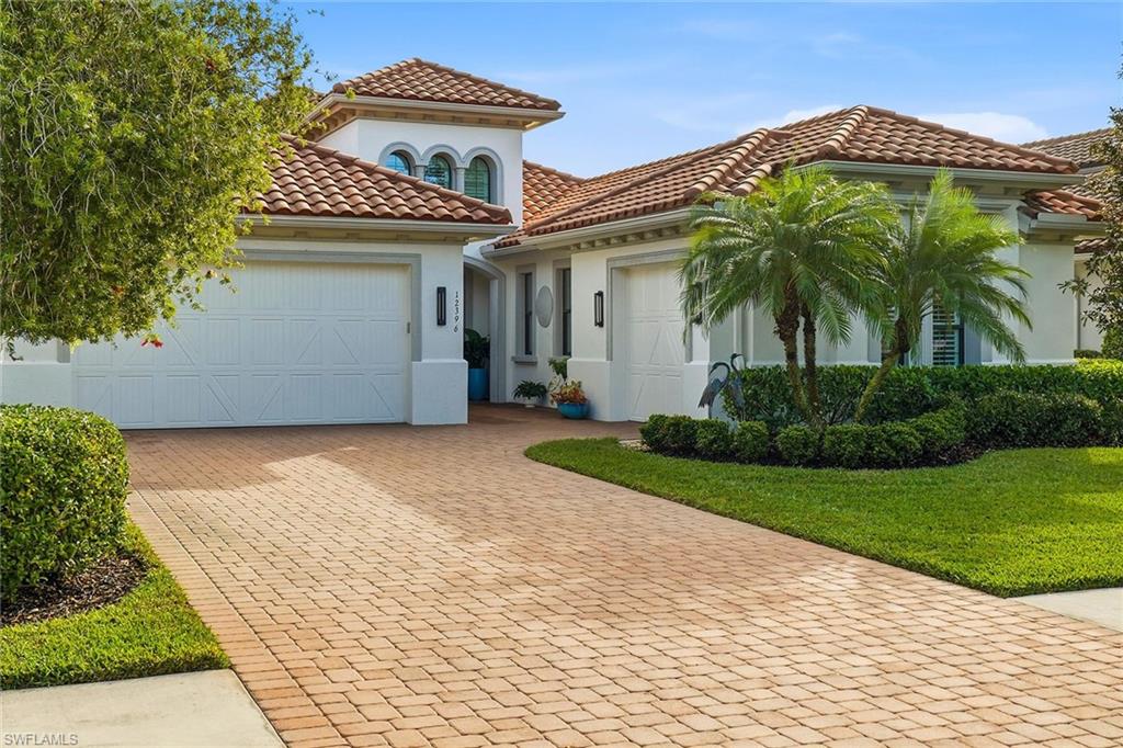 TWIN EAGLES - Residential