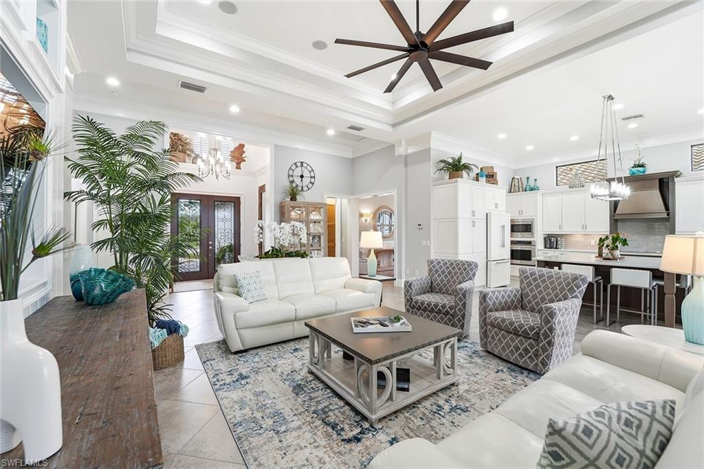 TWIN EAGLES - Residential