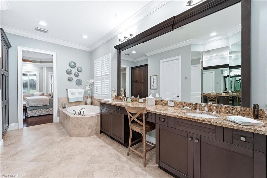 TWIN EAGLES - Residential