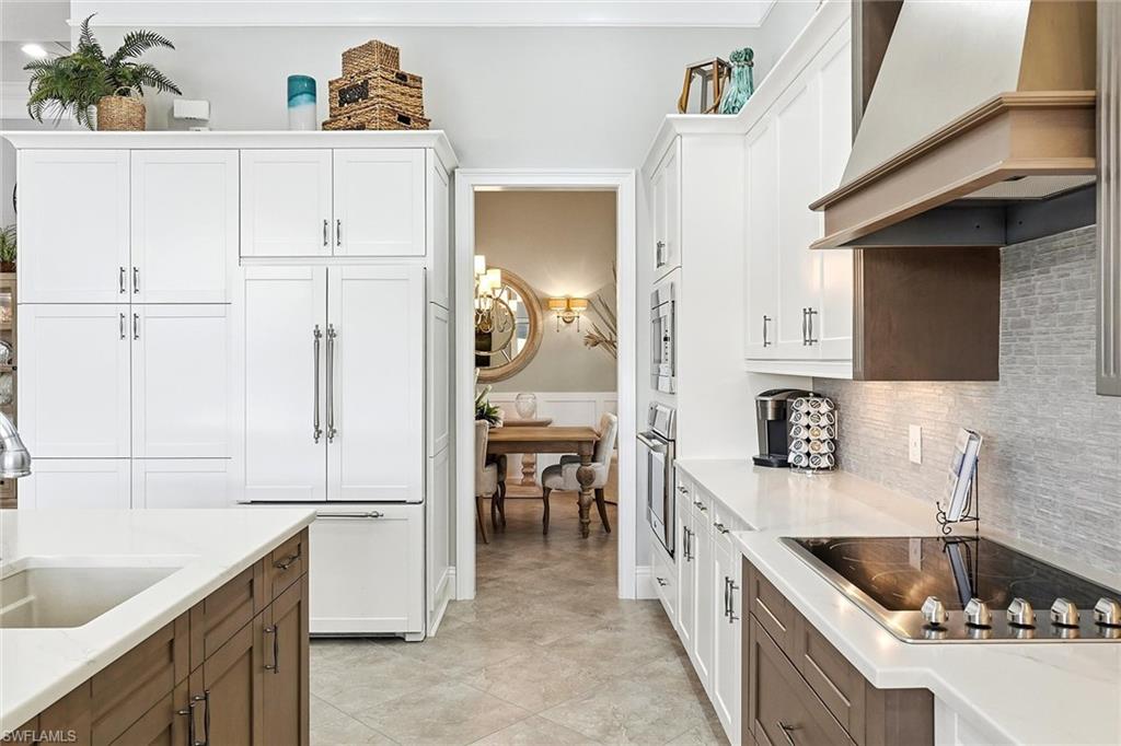 TWIN EAGLES - Residential