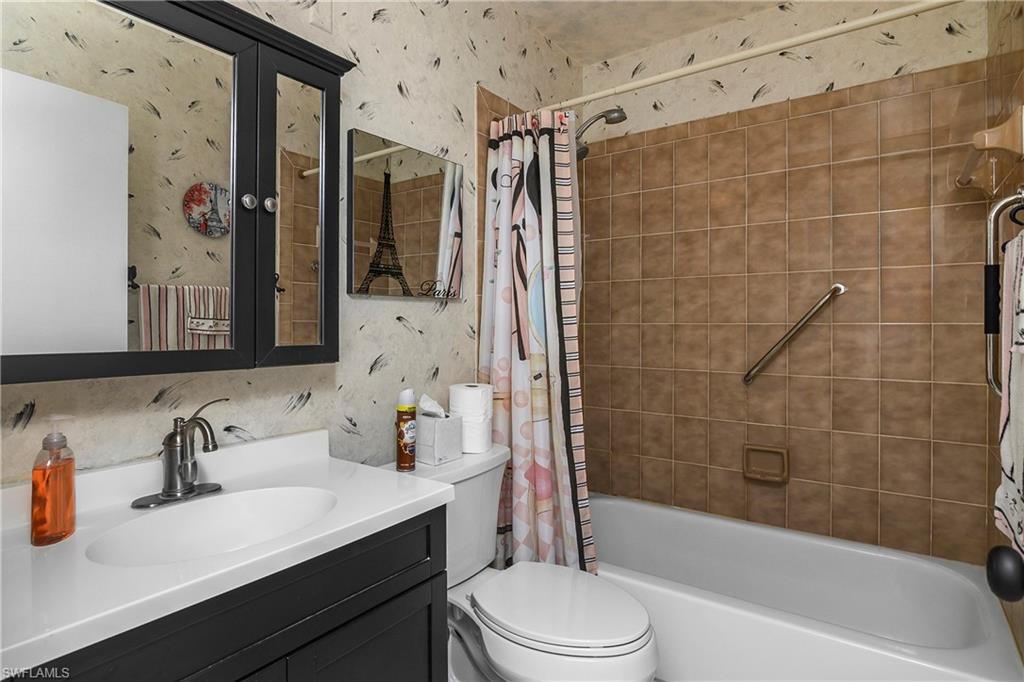 GOLDEN GATE CITY - Residential