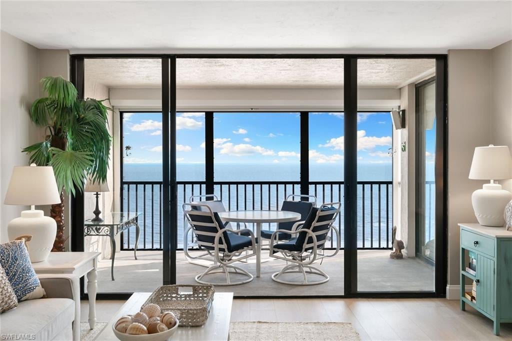 2800 Estero BLVD 1104