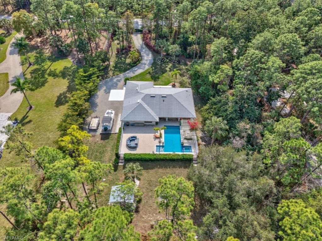 Photo of 3331 3rd AVE NW, NAPLES, FL 34120 (MLS # 226017842)