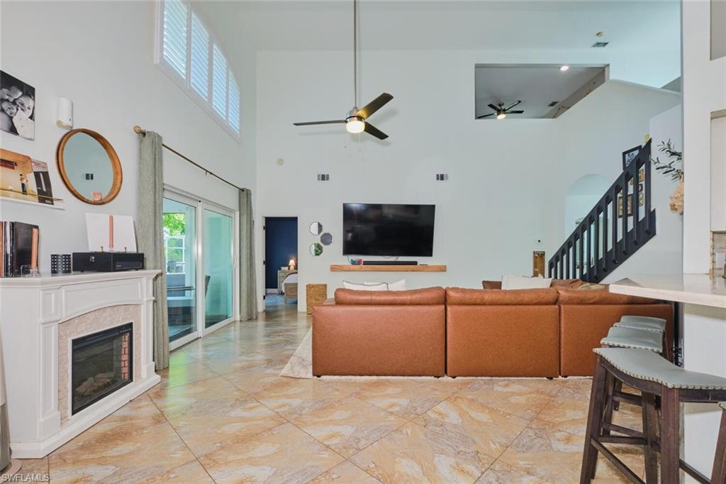 1533 Honor CT