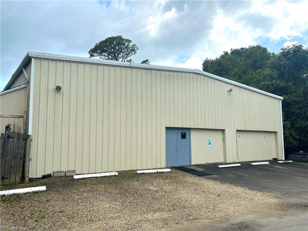 N G T C L F UNIT 2 - Land