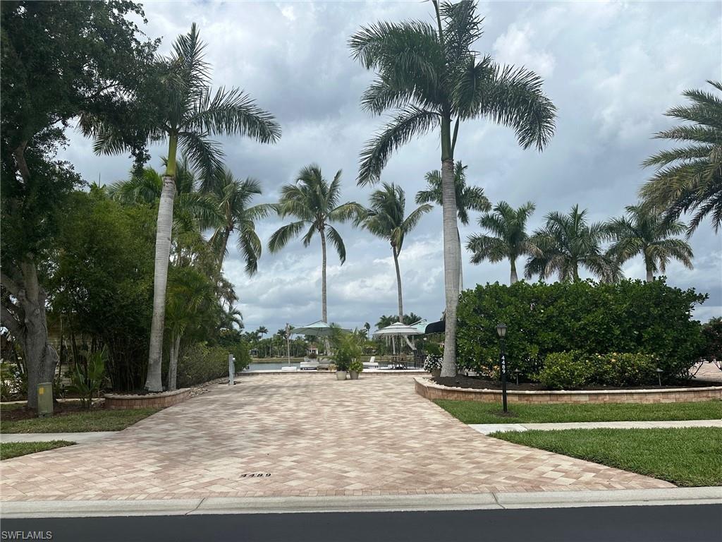 4489 Southern Breeze DR