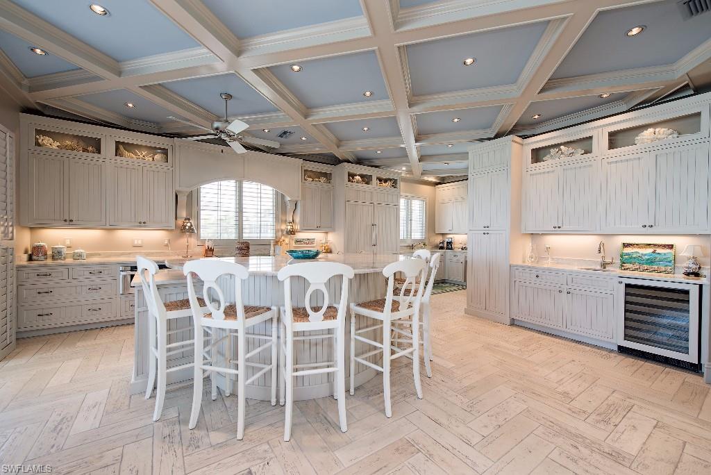 BAREFOOT BEACH - Residential