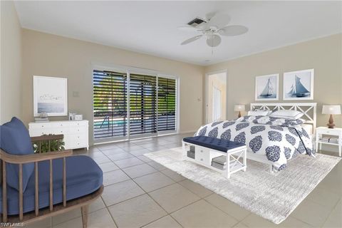 449 Cypress Way E NAPLES FL 34110
