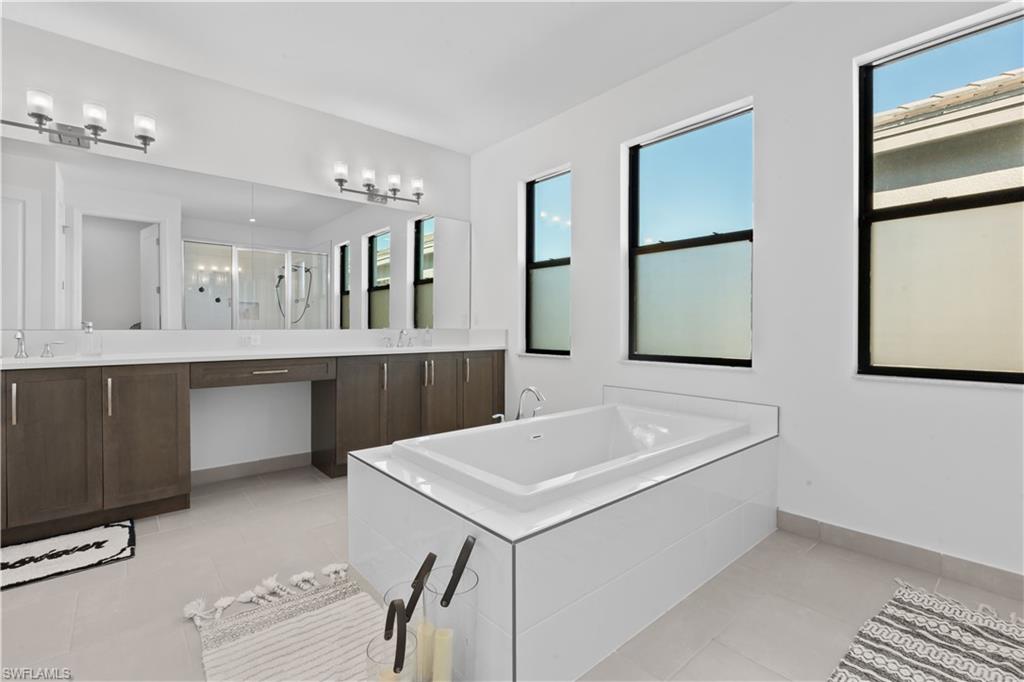 RIVERCREEK IN ESTERO - Residential