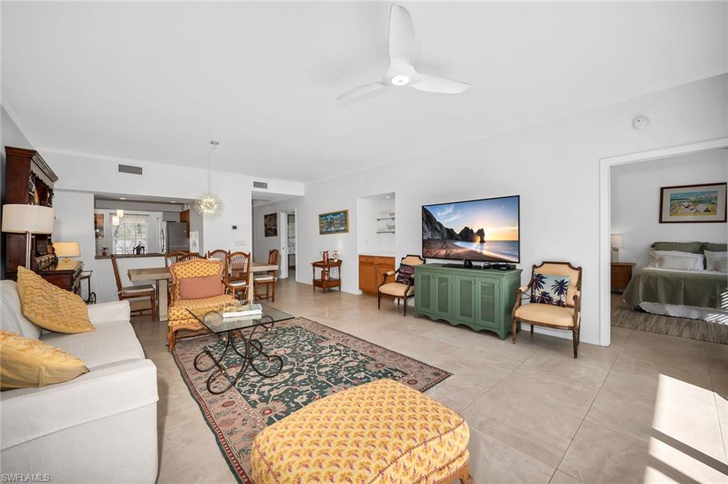 THE PINES - Residential