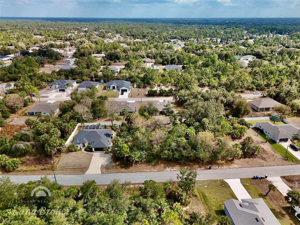 PORT CHARLOTTE - Land