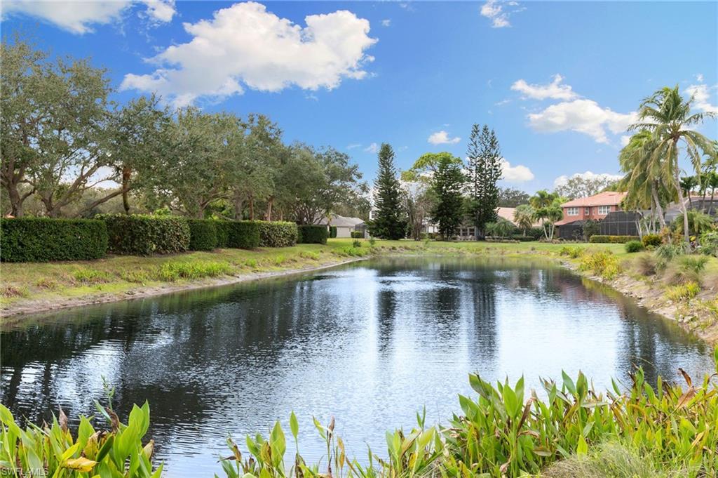 AUTUMN WOODS - Residential