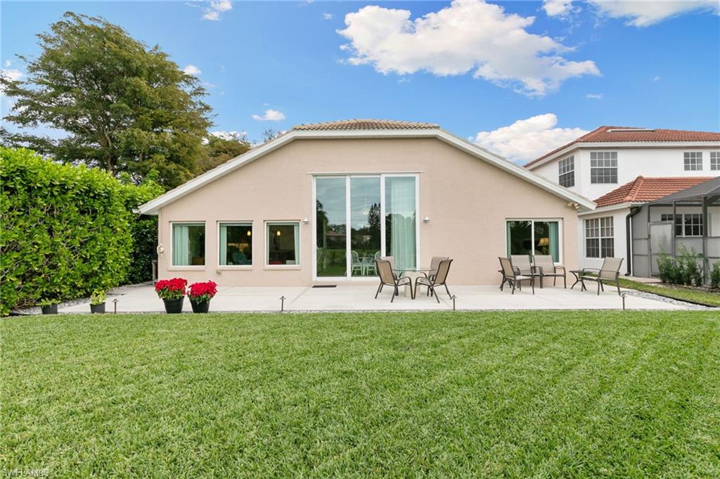 AUTUMN WOODS - Residential