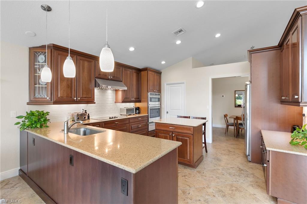 AUTUMN WOODS - Residential