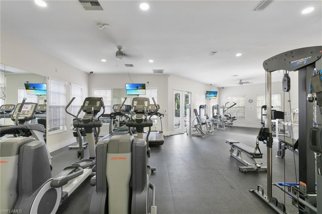 AUTUMN WOODS - Residential