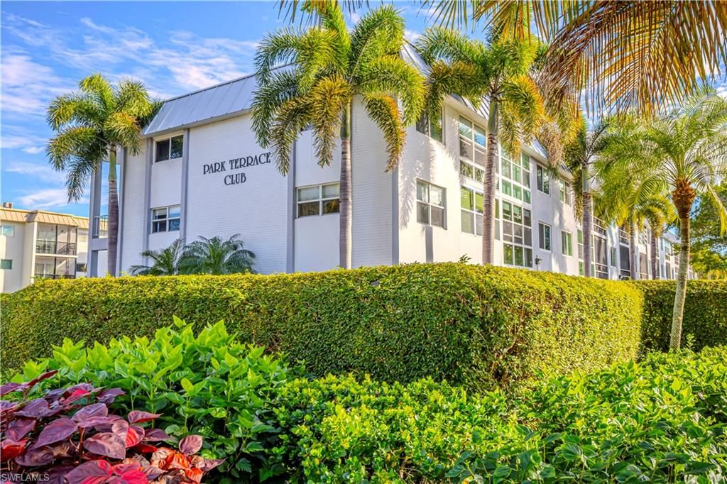 Photo of 72 7th ST S #309, NAPLES, FL 34102 (MLS # 226002554)