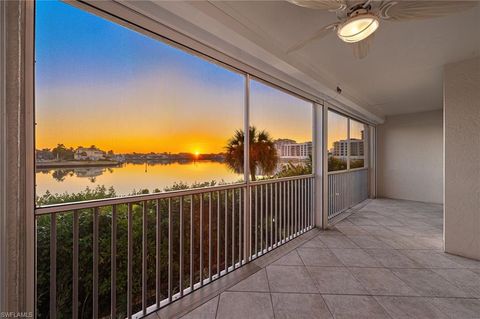 9380 Gulf Shore DR 101 NAPLES FL 34108