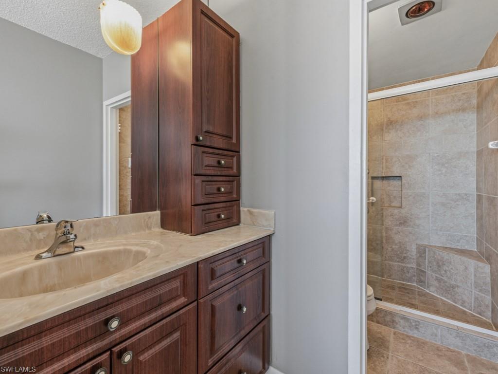 ADMIRALTY HOUSE - Residential