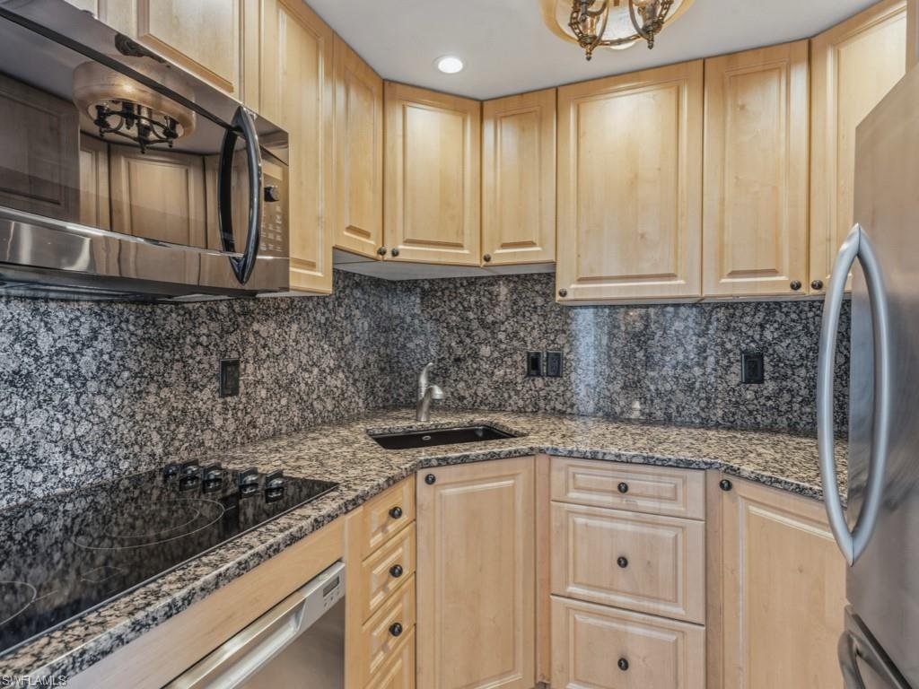 ADMIRALTY HOUSE - Residential