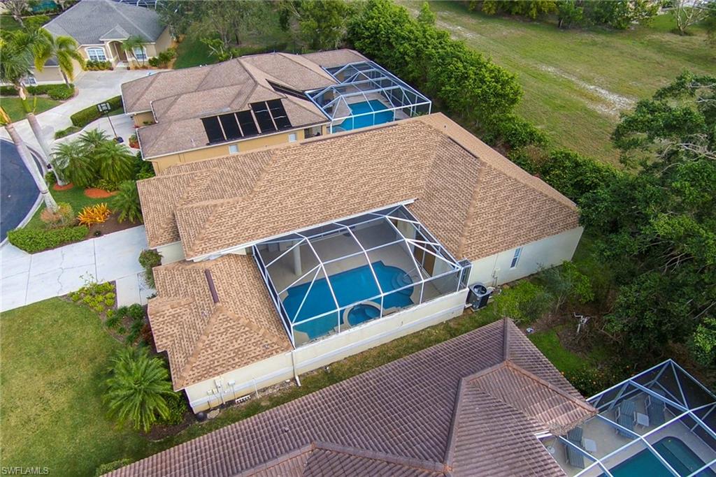 1435 Vintage LN