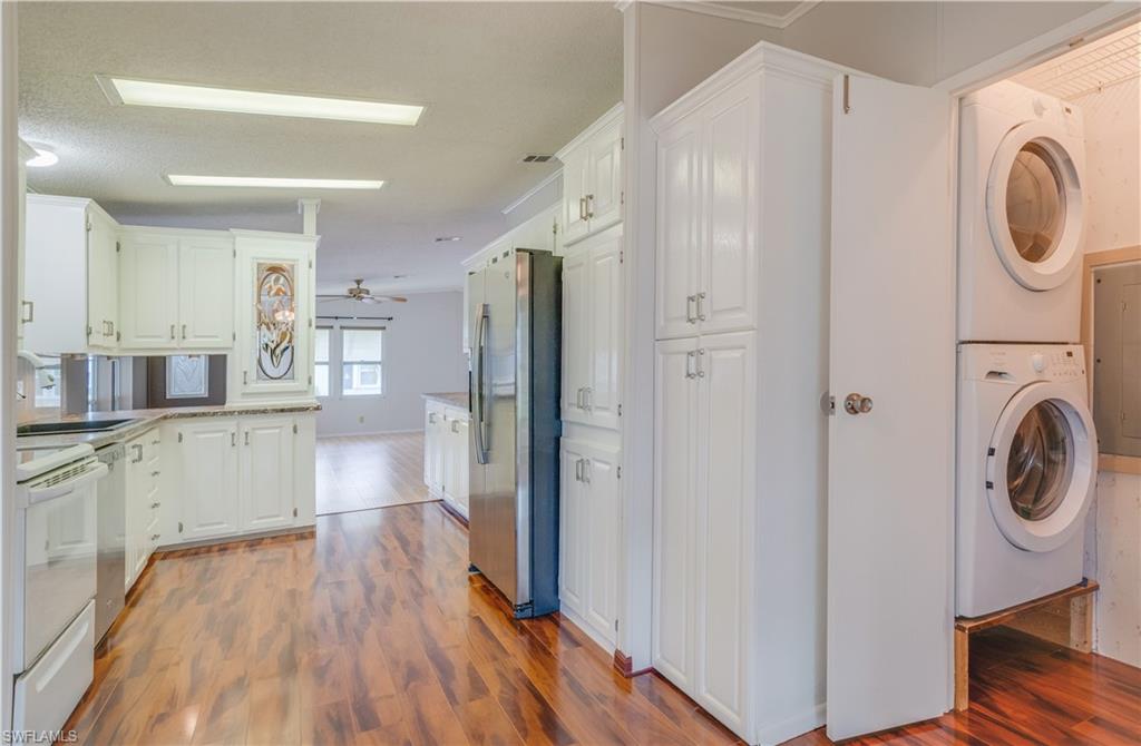 HORIZON VILLAGE - Residential