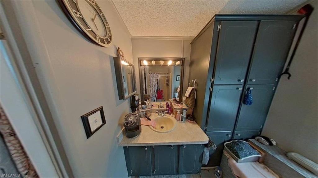 CARRIAGE VILLAGE - Residential