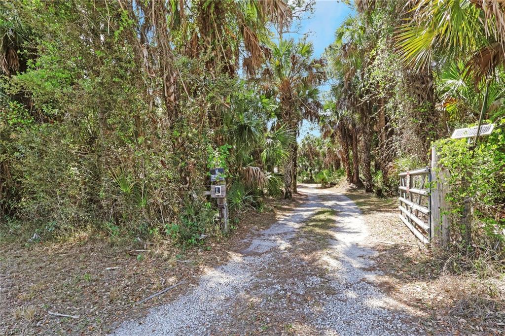 GOLDEN GATE ESTATES - Residential