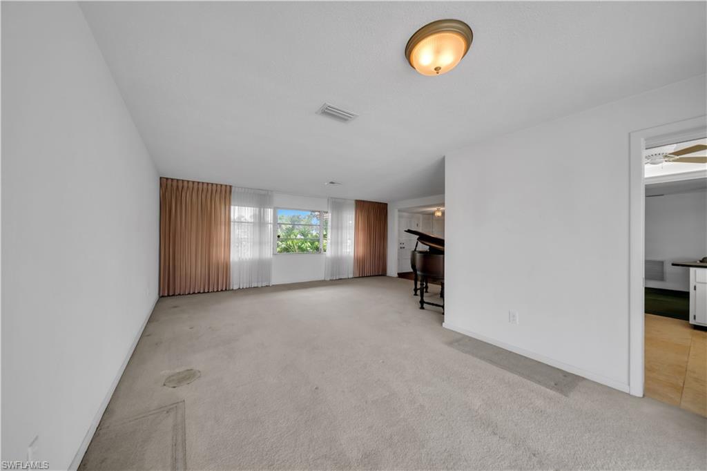 WHISKEY CREEK - Residential