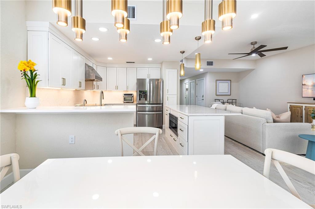 TURTLE POINT - Residential