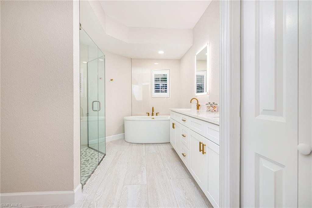 TURTLE POINT - Residential