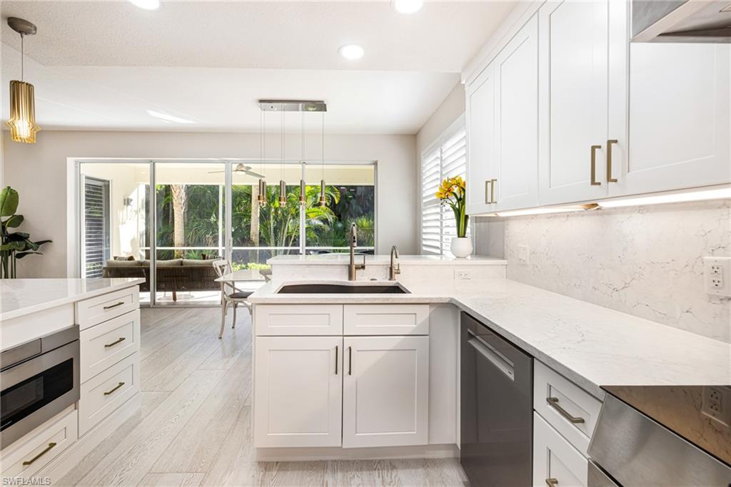 TURTLE POINT - Residential