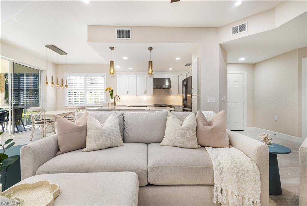 TURTLE POINT - Residential