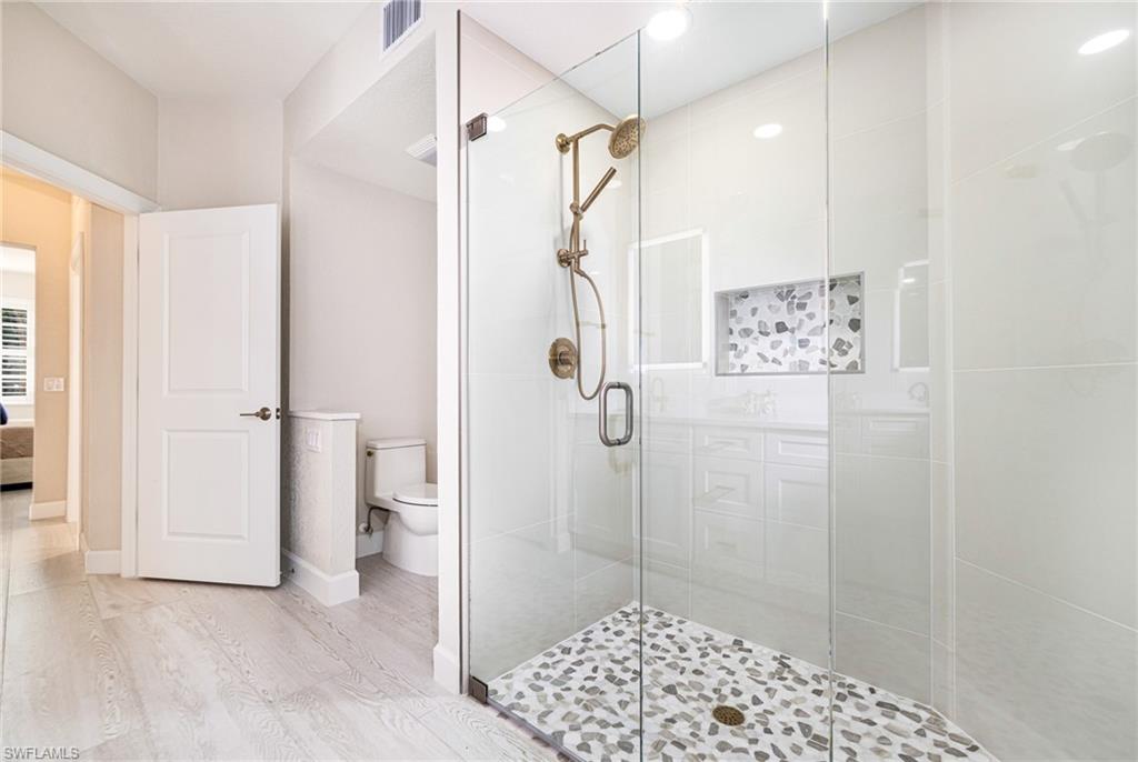 TURTLE POINT - Residential