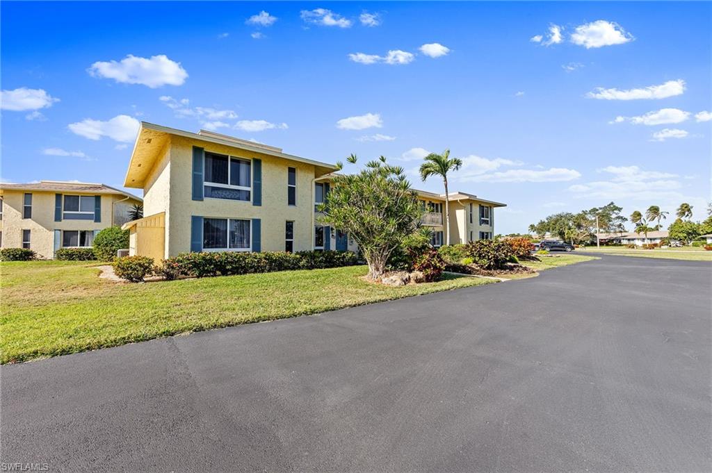 GLADES COUNTRY CLUB - Residential